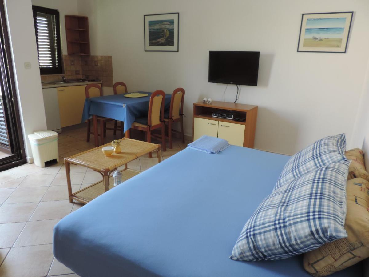 Apartmani Lavanda 파그 외부 사진