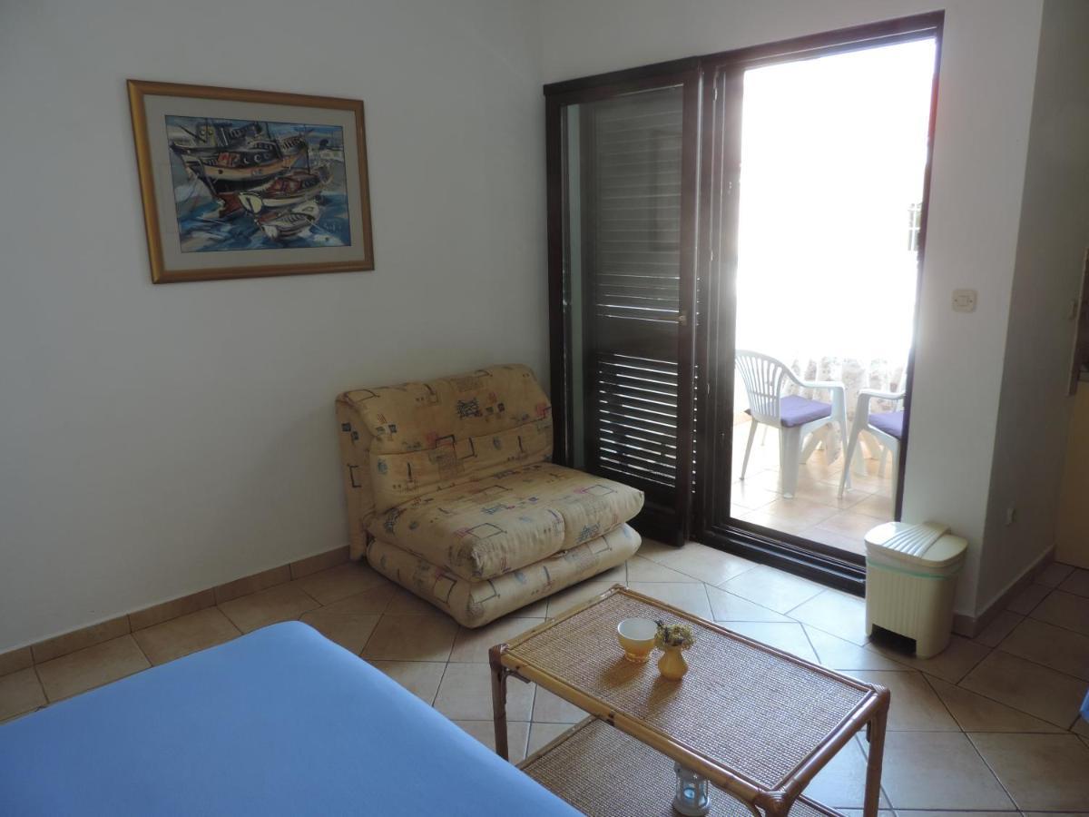 Apartmani Lavanda 파그 외부 사진